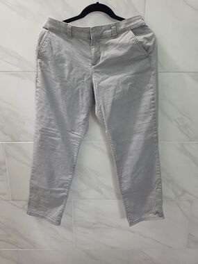 a.n.a Light Gray Women's Chino Crop Pants